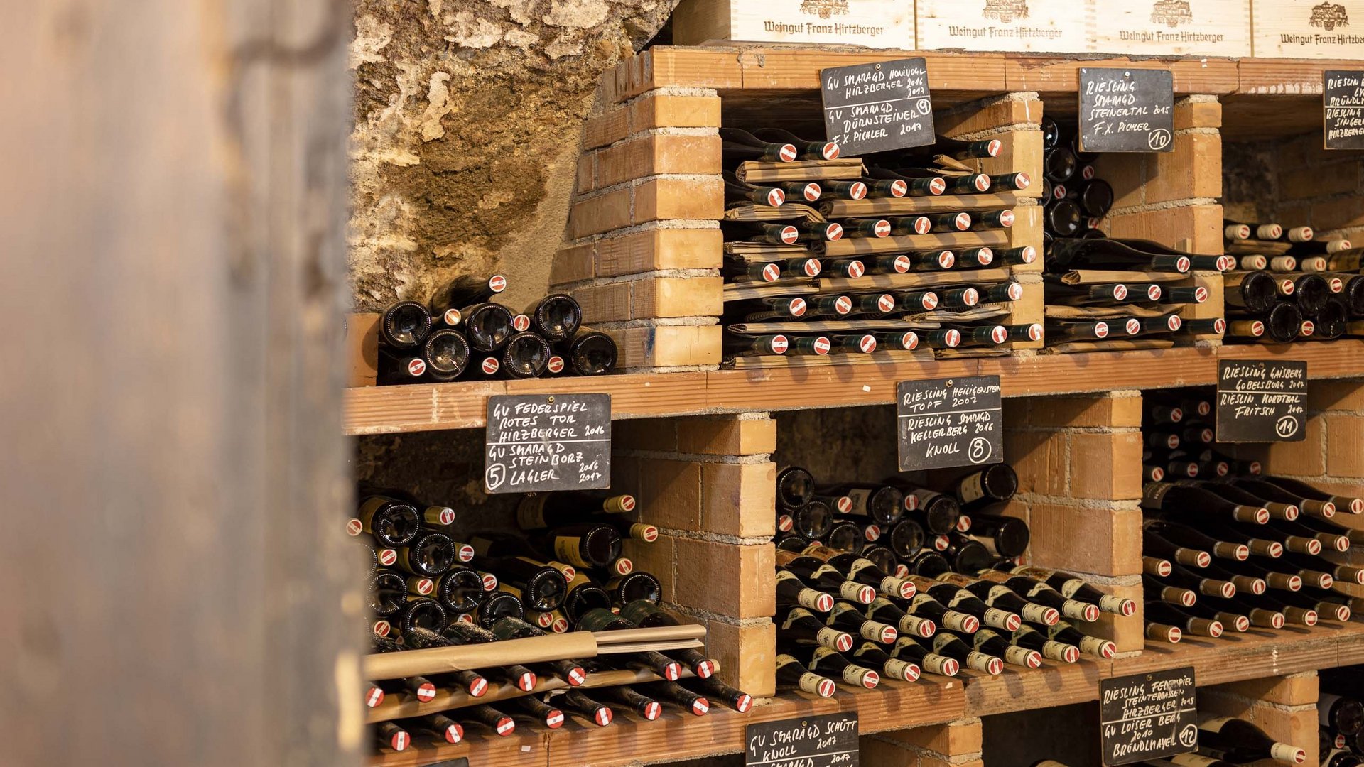 Historic walls, fine wines Historic walls, fine wines